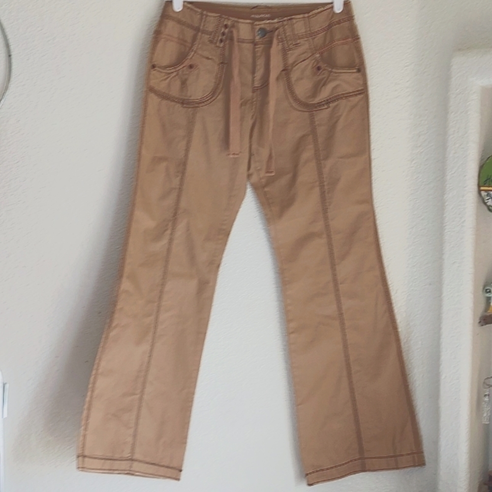 Maurices bell bottom pants 5/6